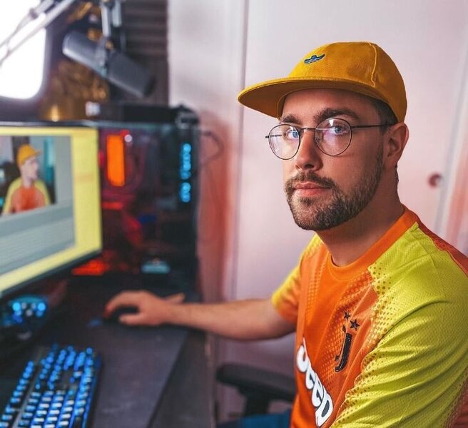  36 Valouzz Youtubeur Instagrameur Streameur Twitch Twittereur 